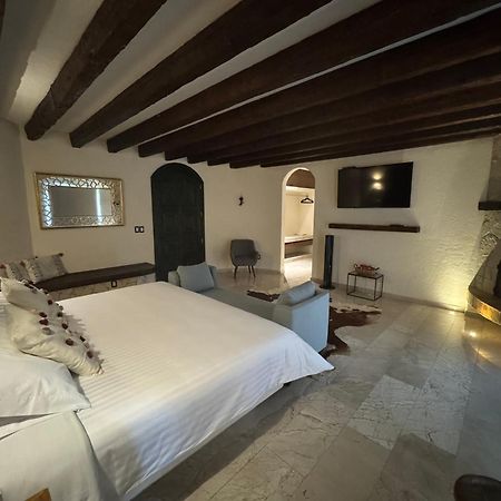 Porta Paradiso Valquirico, Albergo Boutique Santeagueda Exterior foto