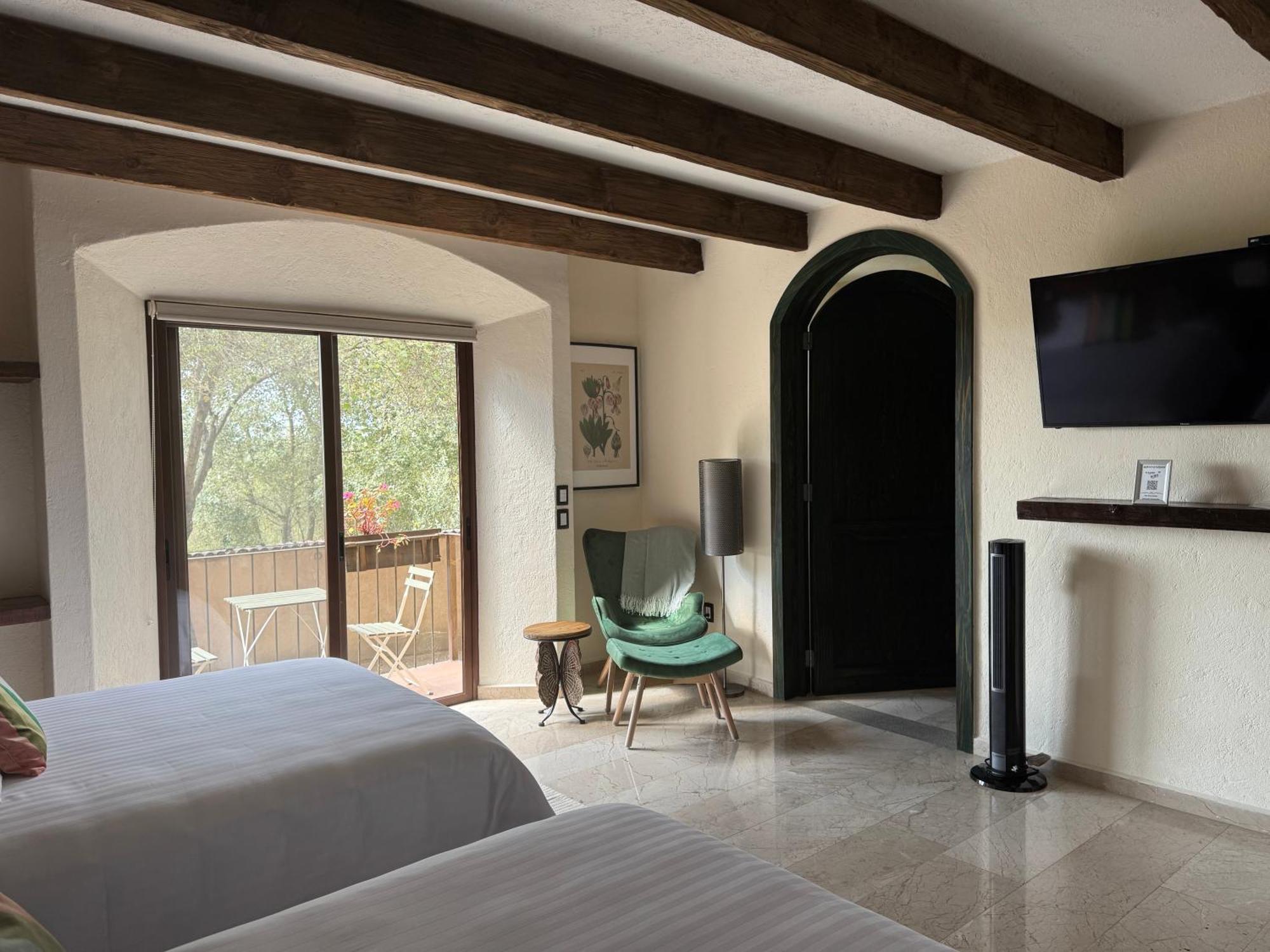 Porta Paradiso Valquirico, Albergo Boutique Santeagueda Exterior foto